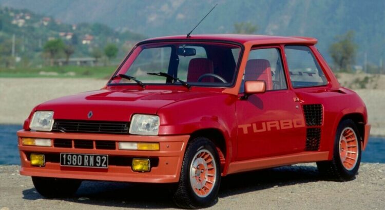 Τα 50 κλείνει το «μυθικό» Renault 5 